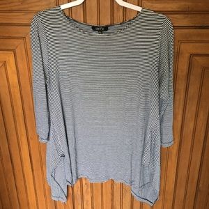 Cute oversized 3/4 sleeve shirt